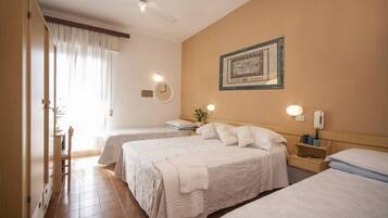 Caja de seguridad en la habitación, escritorio y wifi gratis