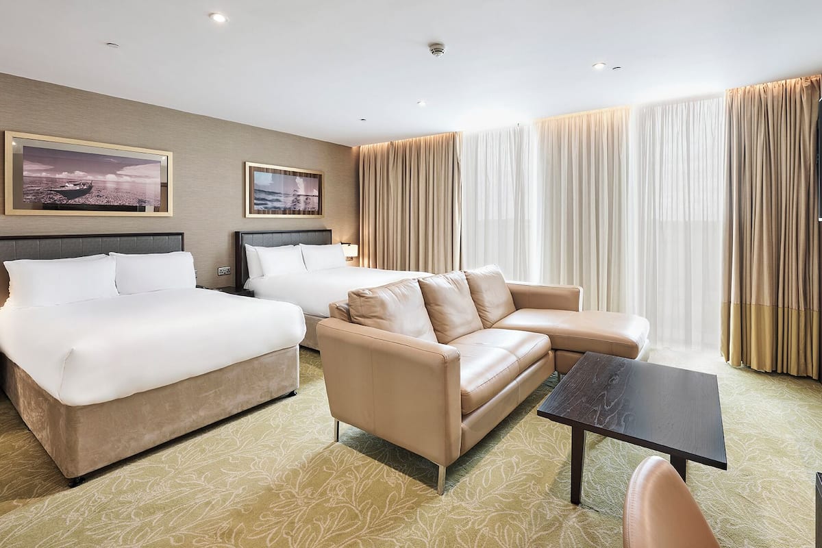 Deluxe Double Room | In-room safe, desk, soundproofing, iron/ironing board