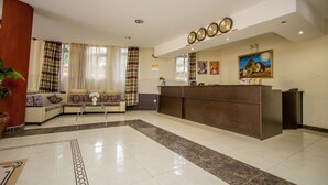 Interior entrance - Grand Global Hotel (Kampala)
