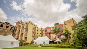 Porch - Grand Global Hotel (Kampala)