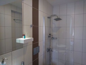 Family Room | Premium bedding, minibar, rollaway beds, free WiFi - Göcek Opera Hotel (Fethiye)