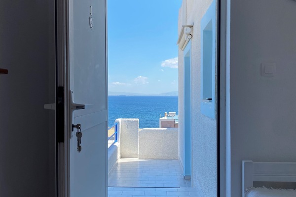 Studio with sea and pool view | Terraza o patio