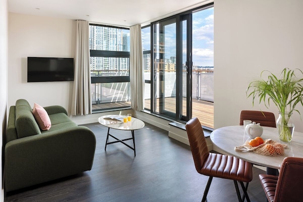 Penthouse, 2 phòng ngủ | 1 phòng ngủ, màn/rèm cản sáng, bàn ủi/dụng cụ ủi quần áo