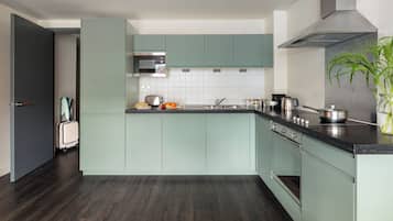 Studio, 1 giường cỡ queen | Bếp riêng | Tủ lạnh, lò vi sóng, lò nướng, bếp nấu