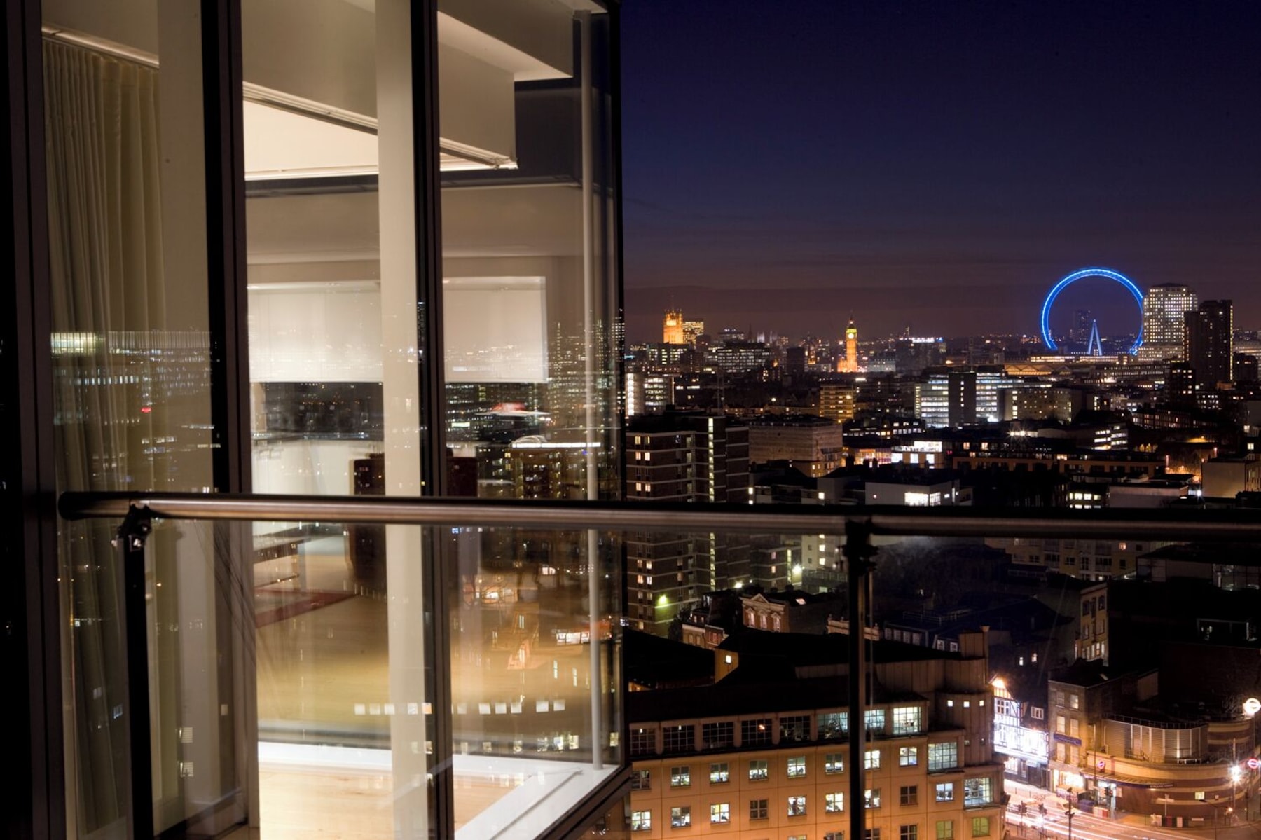 Penthouse | Desk, iron/ironing board, free WiFi, bed sheets