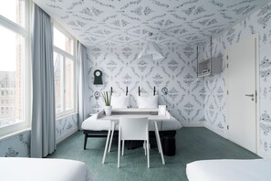 Family Quadruple Room, Multiple Beds | Premium bedding, in-room safe, desk, iron/ironing board - Kaboom Maastricht (Maastricht)