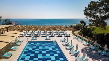 5 outdoor pools, open 7:00 AM to 6:00 PM, pool umbrellas, sun loungers