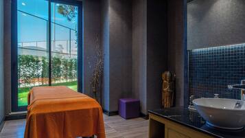 Turkish bath/hammam, body treatments, body wraps, body scrubs, facials