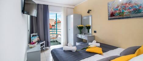 Caja de seguridad en la habitación y sistema de insonorización