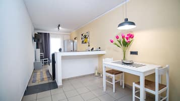 Studio 2 pax | In-room safe, soundproofing, free WiFi, bed sheets