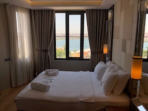 Deluxe-Dreibettzimmer, Meerblick | Ausblick vom Zimmer