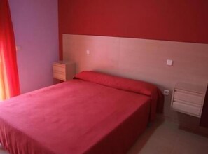 In-room safe, desk, soundproofing, cribs/infant beds