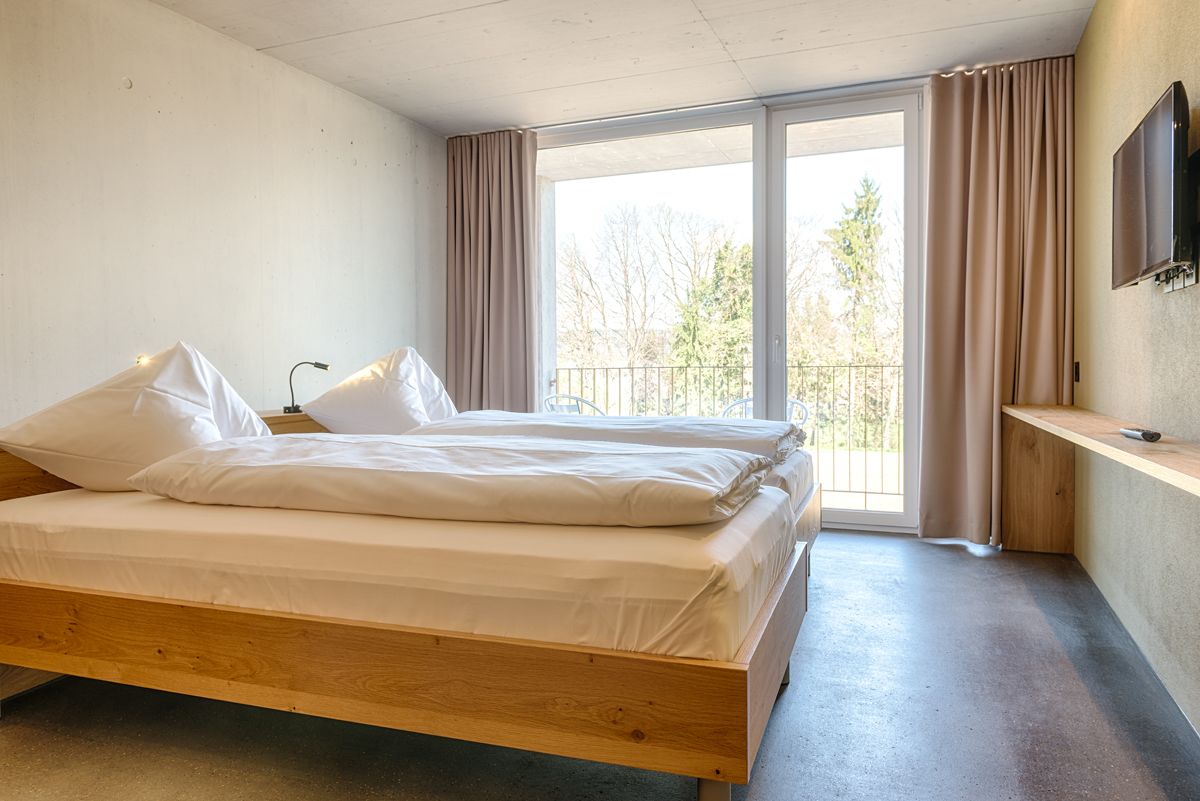 deluxe double room, garden view | 1 bedroom, premium bedding, desk, laptop workspace