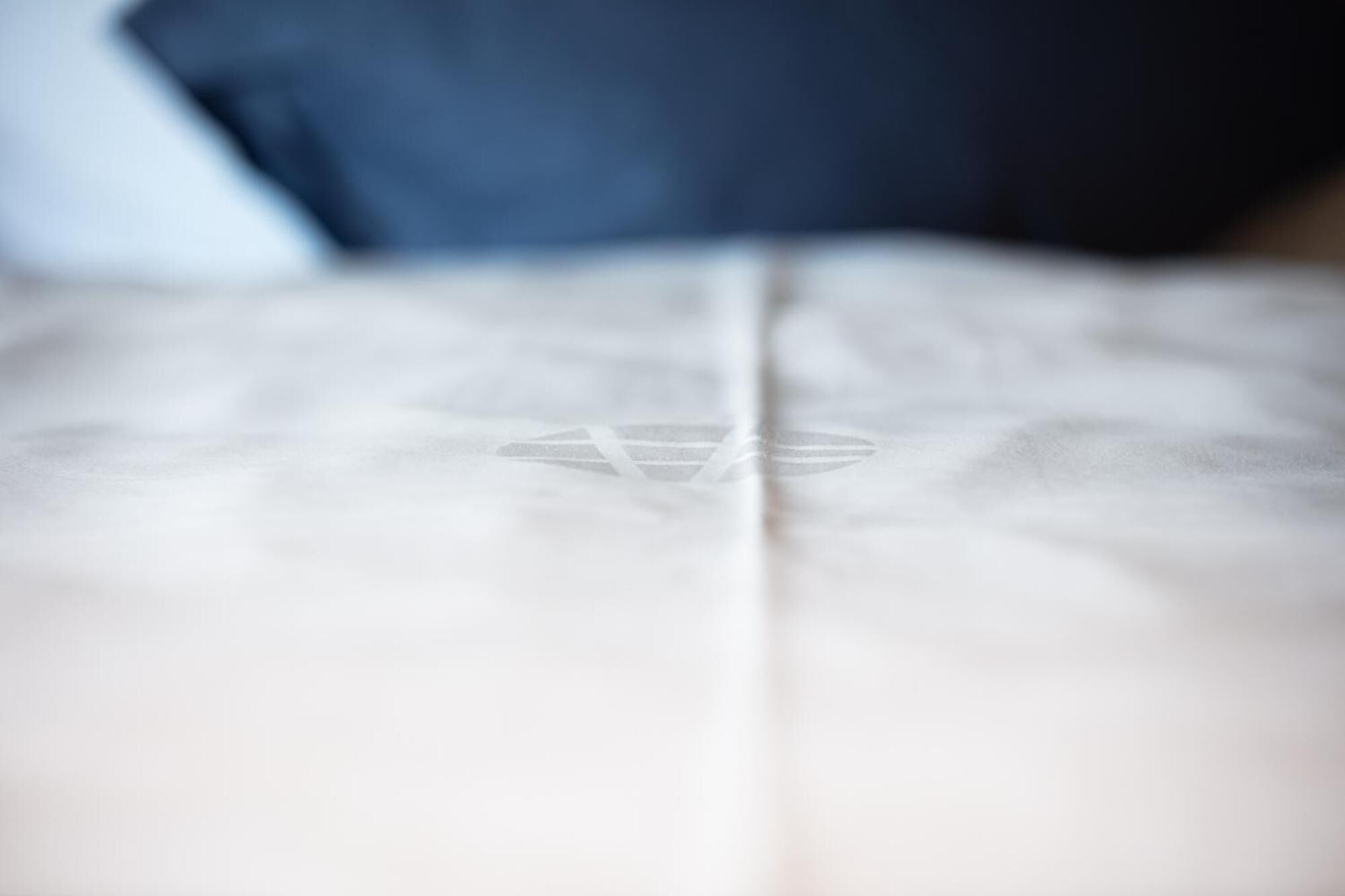 1 bedroom, premium bedding, desk, laptop workspace