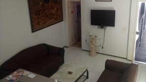 21-inch TV with cable channels - Pousada Atlântico Centro - Fortaleza (Fortaleza)