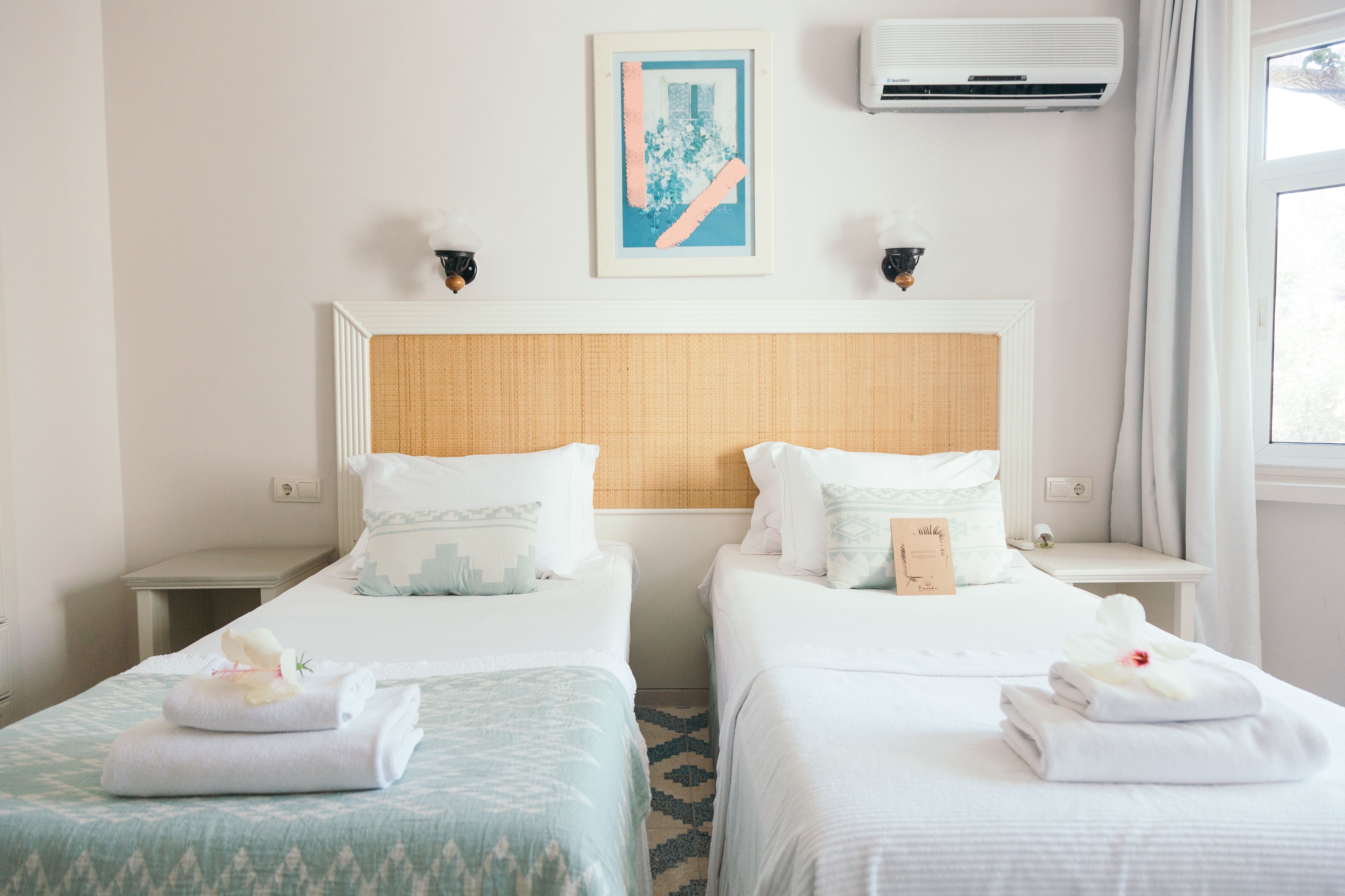 double room | soundproofing, iron/ironing board, free wifi, bed sheets