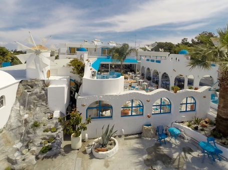 Exterior. Romantza Mare