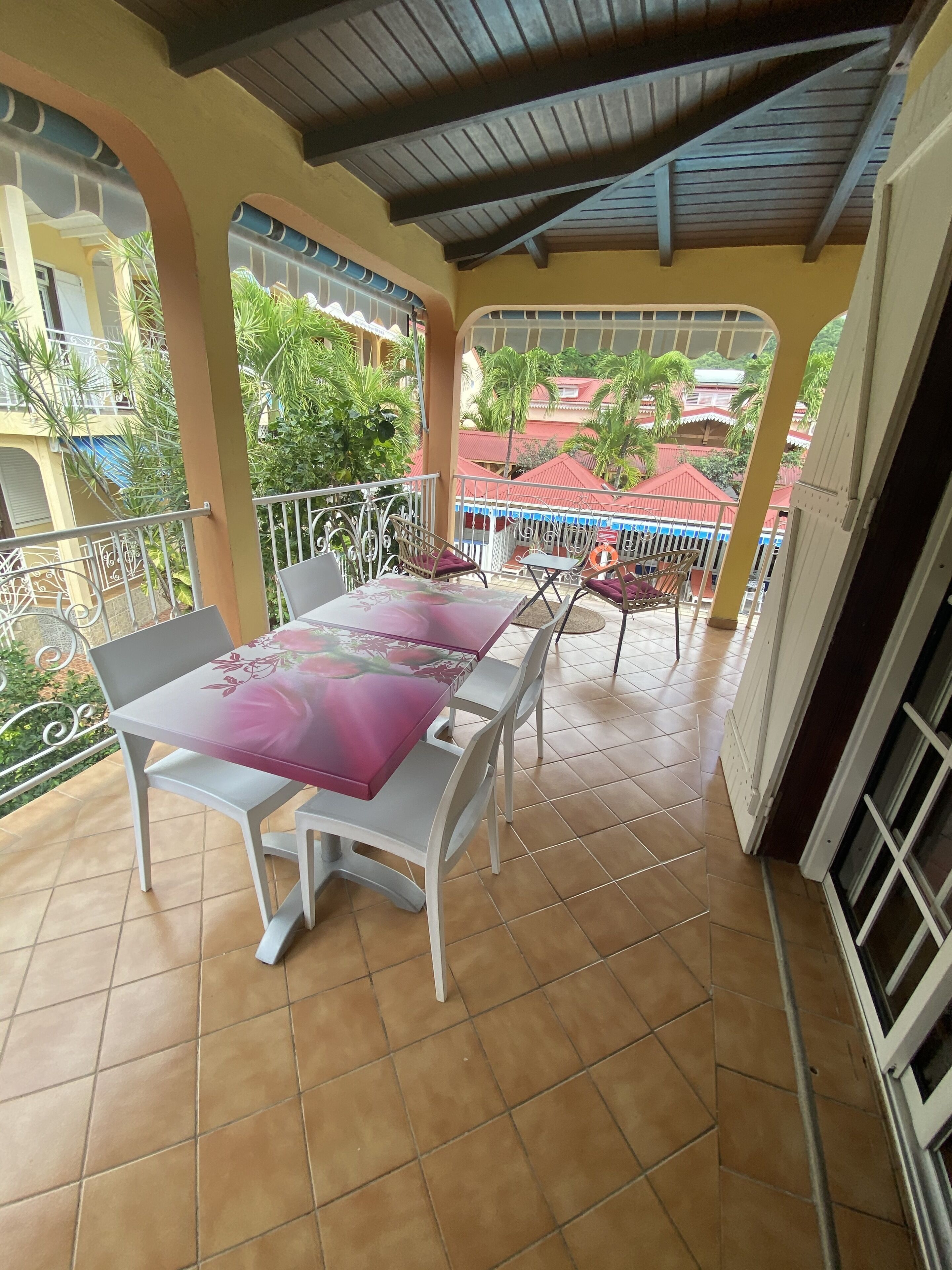 Phòng Suite Junior | Hiên