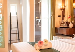 Superior Double Room, 1 Double Bed | Room amenity - D&D Inn Khaosan (Bangkok)