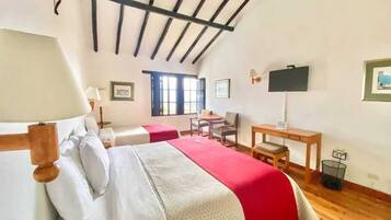 Doppia Standard | Biancheria da letto di alta qualità, una cassaforte in camera