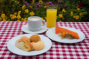 Gratis komplett frukost varje dag 