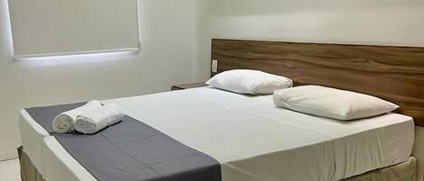 Minibar, wi-fi (inkludert) og sengetøy