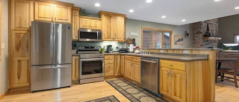 Villa, 5 habitaciones (#16, 3.5 Bathrooms) | Cocina privada | Refrigerador, microondas, horno y parrilla de estufa