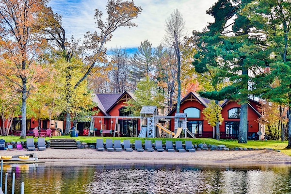 Private beach, sun loungers, beach volleyball