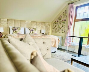 Loft, amb bany privat (The Loft Suite ) | Planxa i posts de planxar 