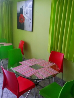 تناول الطعام