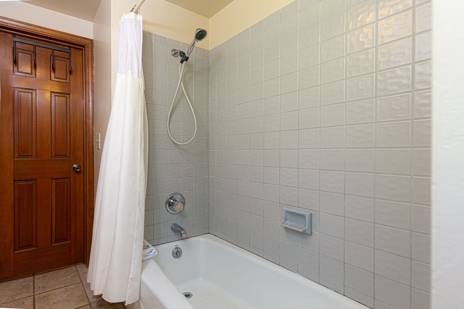 traditional suite, 2 queen beds | bathroom | free toiletries, hair dryer, dressing gowns, towels