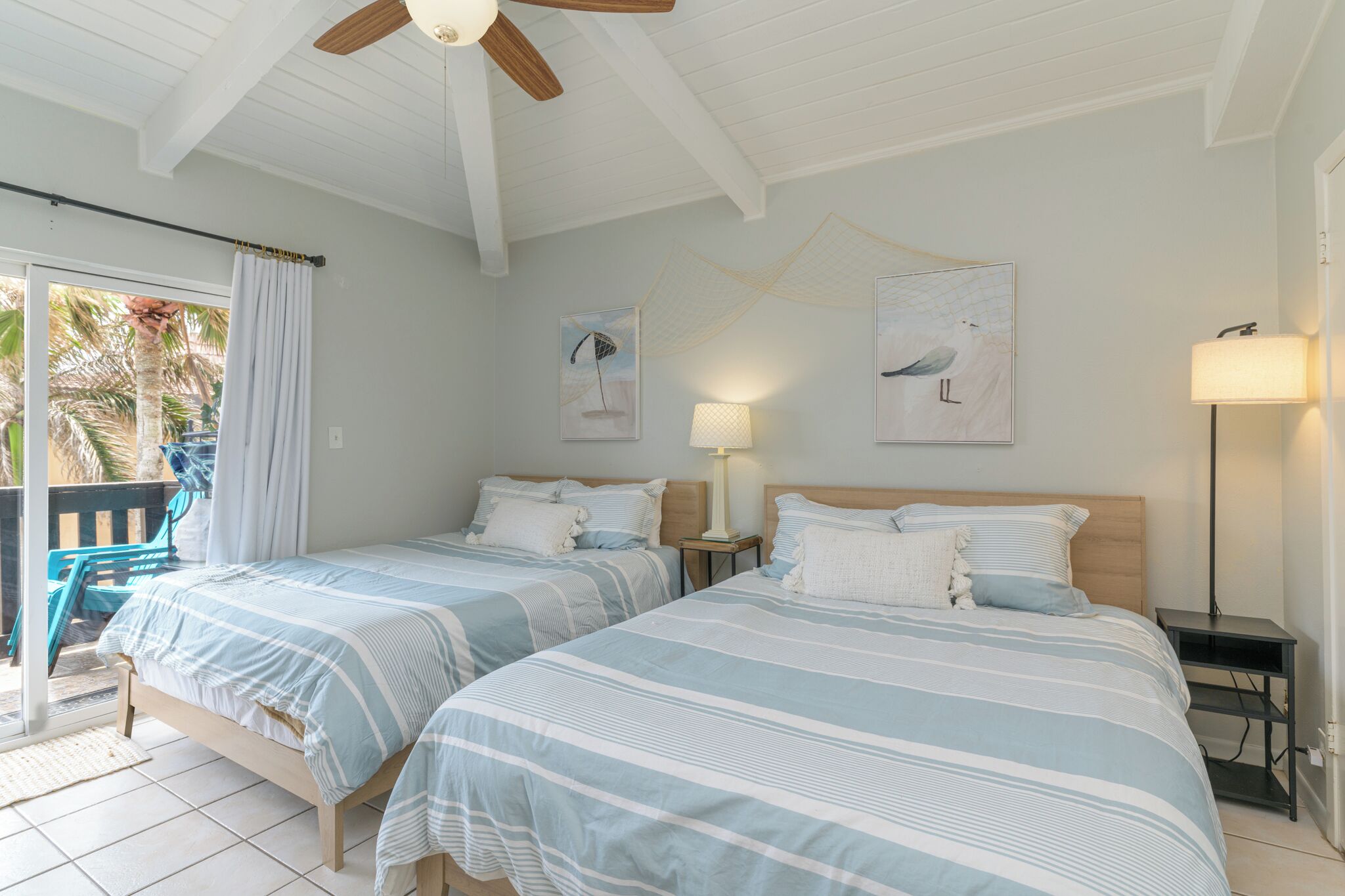 Superior appartement, 1 slaapkamer, uitzicht op zwembad, aan het zwembad | 1 slaapkamer, individueel gedecoreerd, individueel gemeubileerd