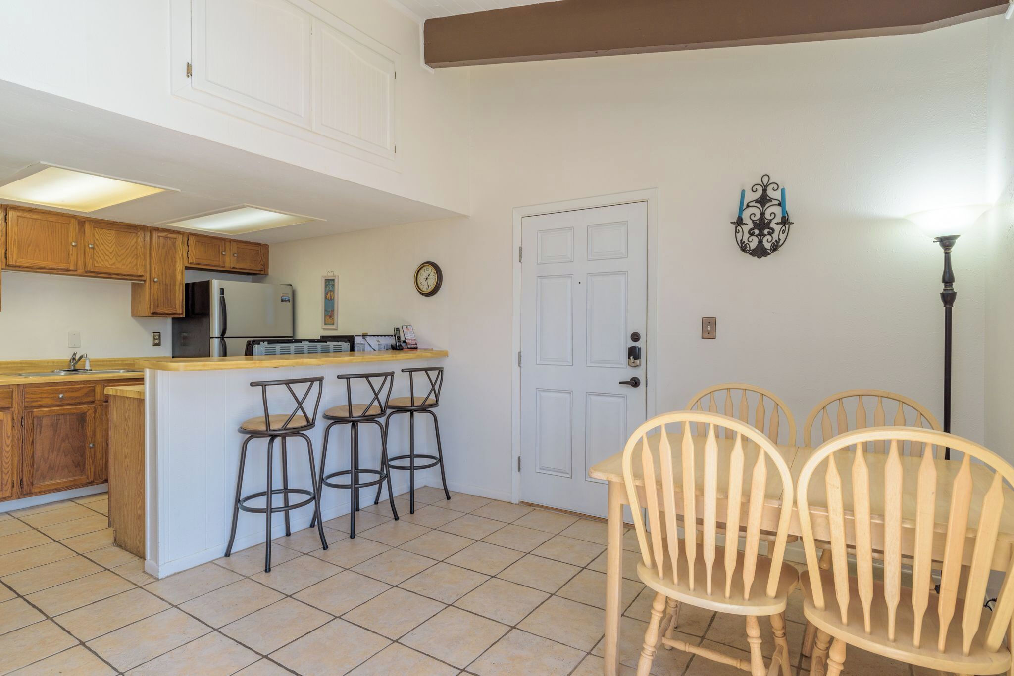 Standaard appartement, 1 queensize bed met slaapbank, balkon, uitzicht op resort | Privékeuken | Een koelkast met diepvriezer, een microgolfoven, een kookplaat