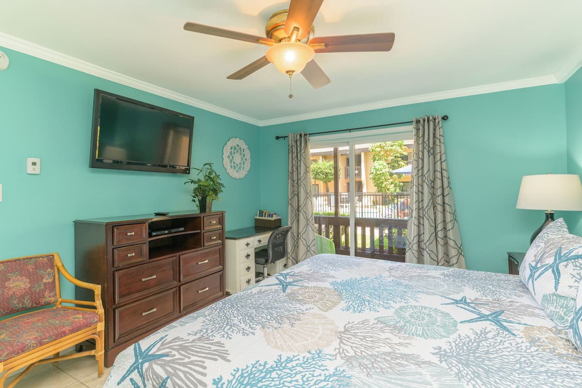 1 bedroom, individually decorated, individually furnished
