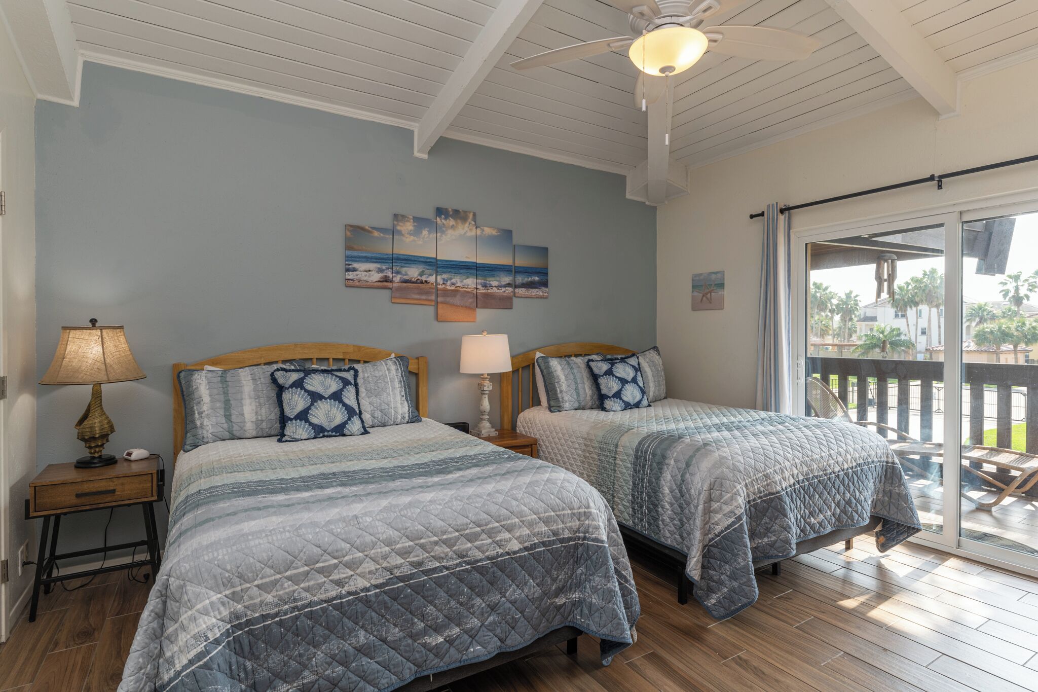 Standaard appartement, Meerdere bedden, balkon, uitzicht op resort | 1 slaapkamer, individueel gedecoreerd, individueel gemeubileerd