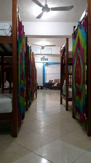 Ropa de cama de alta calidad y wifi gratis 