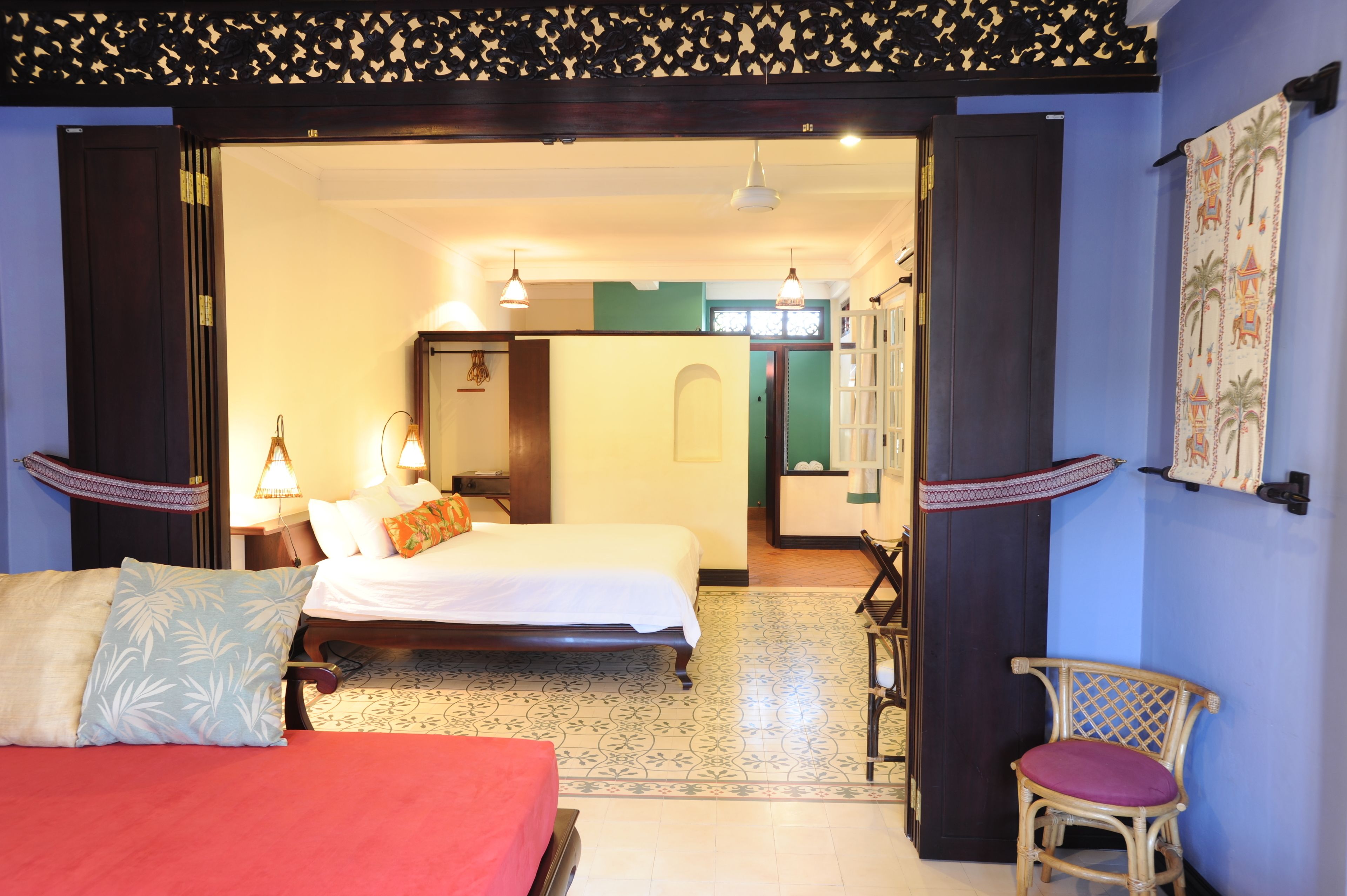 orchid suites | living room