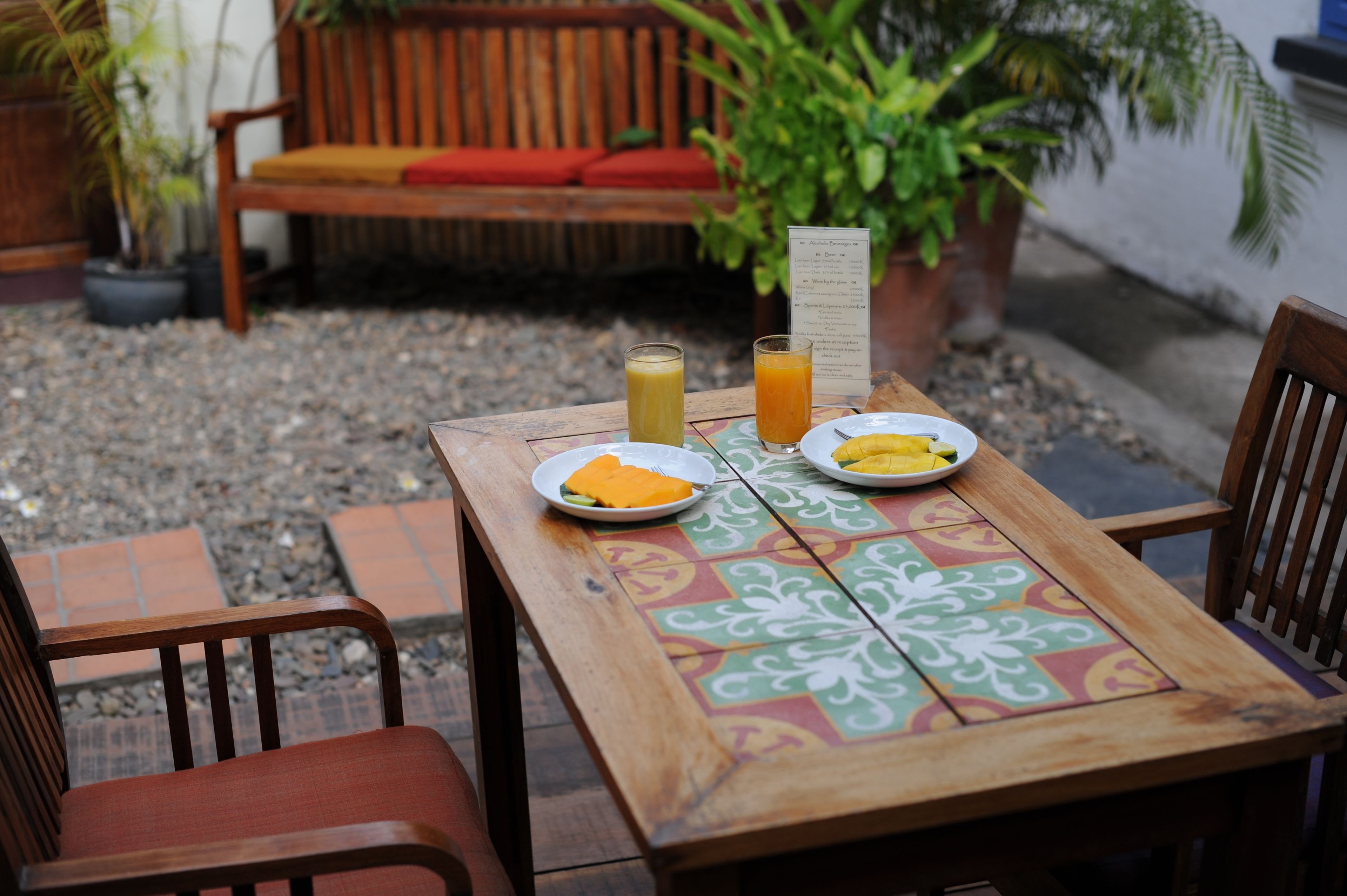 free daily english breakfast