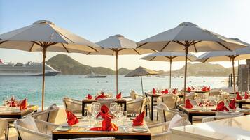 6 restaurants, breakfast, lunch, dinner served; Italian cuisine