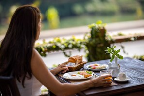 Desayuno continental todos los días (con cargo)