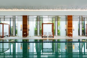 Innendørsbasseng og bassengtelt (inkludert)