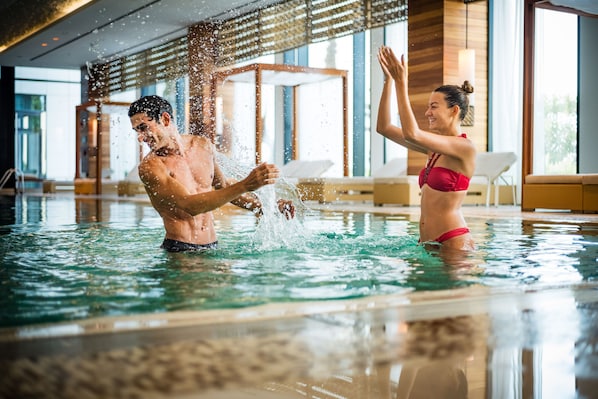 Indoor pool, open 6:00 AM to 10:00 PM, free pool cabanas