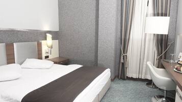 Minibar, in-room safe, iron/ironing board, alarm clocks