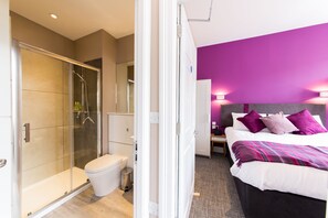 Apartment, 2 Bedrooms, 2 Bathrooms | In-room safe, blackout drapes, iron/ironing board, free WiFi - The Spires Serviced Apartments Edinburgh (Edinburgh)