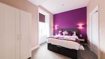 Superior Apartment | 1 bedroom, in-room safe, blackout drapes, iron/ironing board