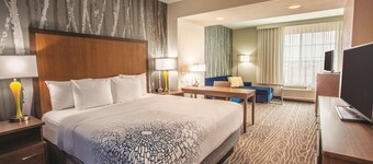 La Quinta Inn & Suites by Wyndham Duluth