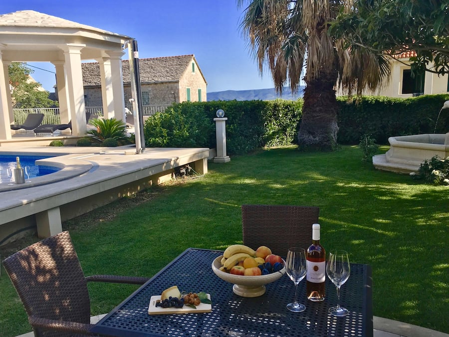 Apartment, 1 Bedroom, Garden View (Fontana) | Terrace/patio