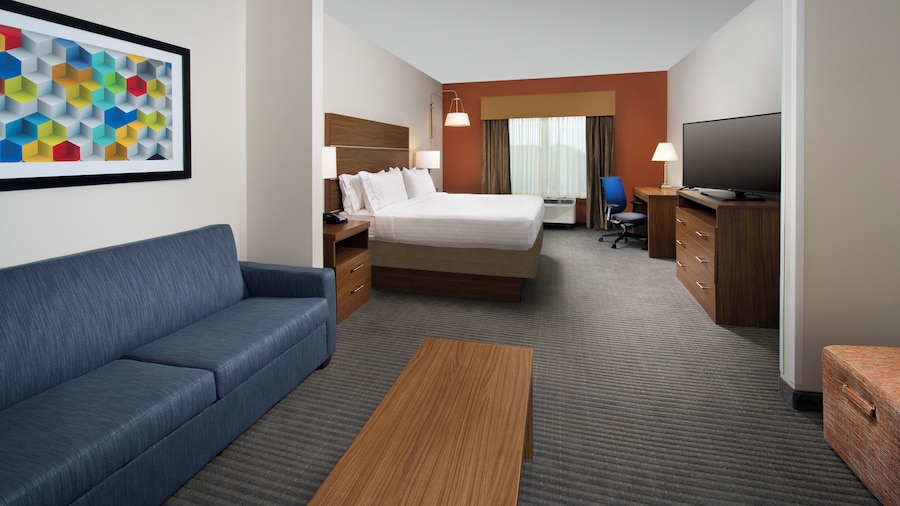 Holiday Inn Express & Suites Bay City by IHG