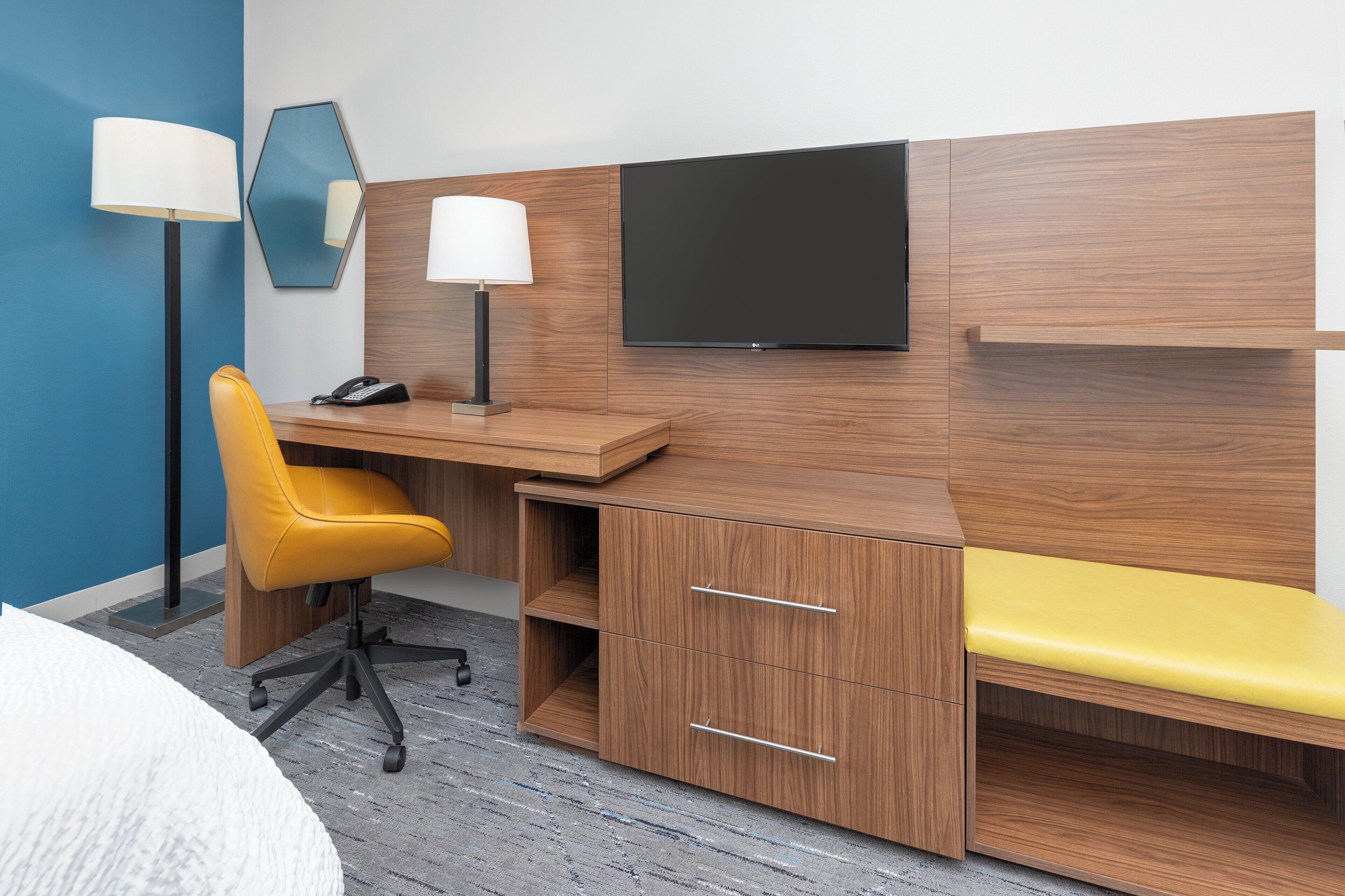 1 bedroom, in-room safe, desk, laptop workspace