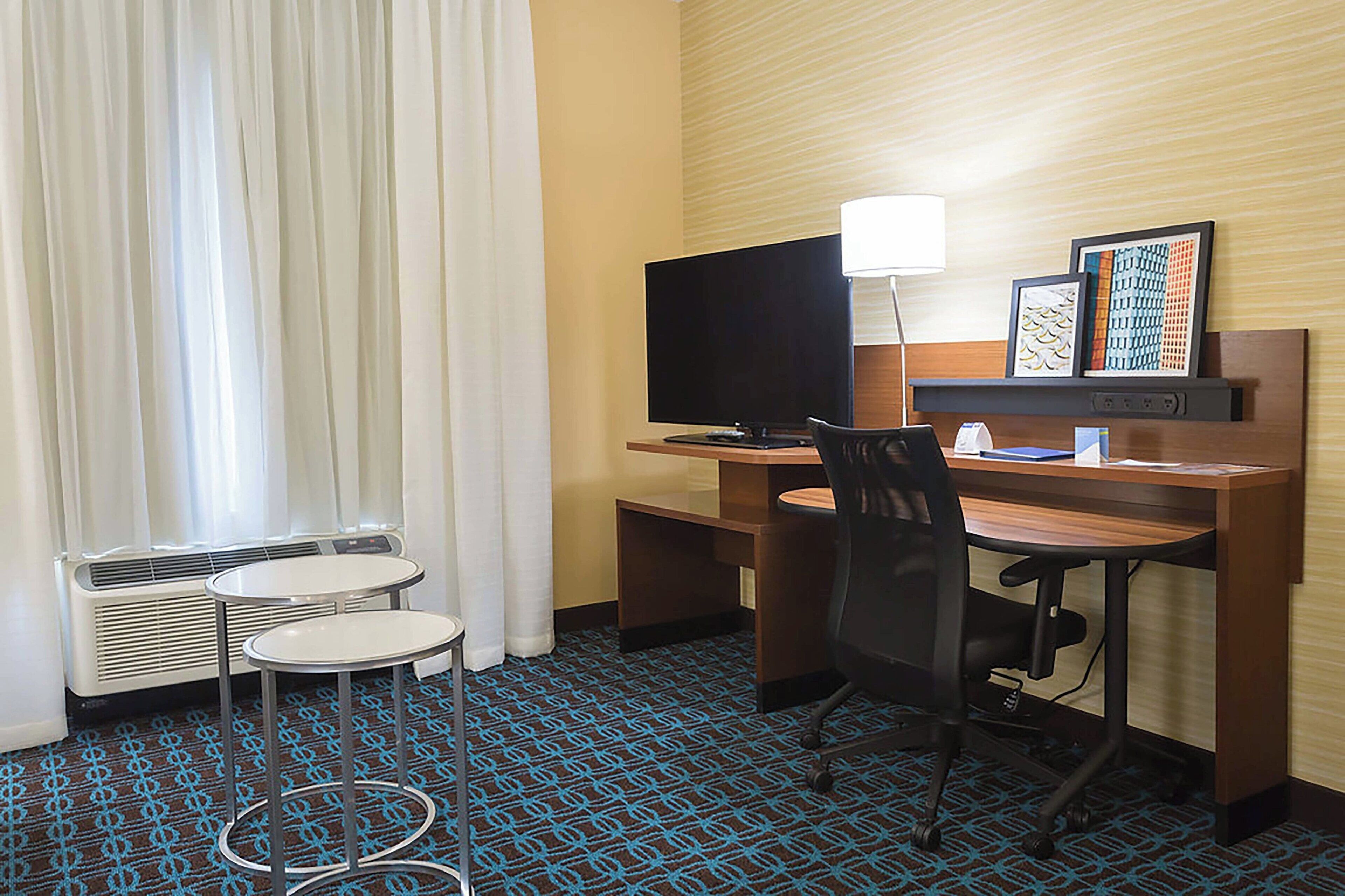 studio, 1 king bed with sofa bed | in-room safe, desk, blackout curtains, iron/ironing board